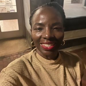 Meet your Posher, Deborah